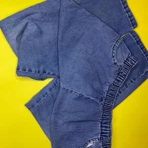 Loose jeans that gather at the waist size 7